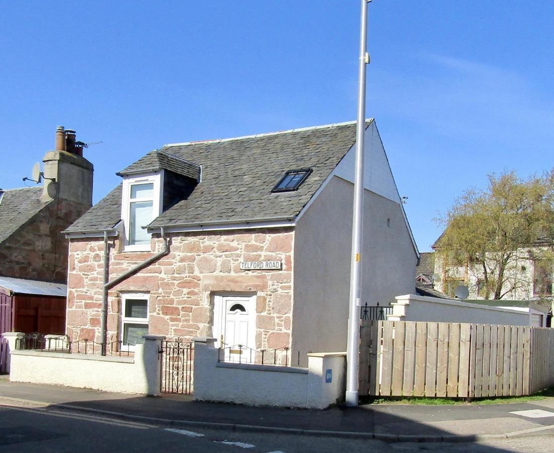 No 10 The Cottage إينفيرنيس المظهر الخارجي الصورة